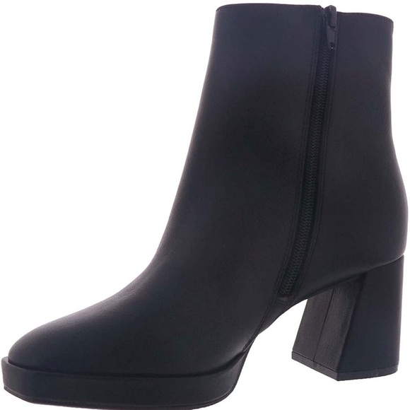 Chinese Laundry Dodger ankle bootie NIB - Picture 2 of 5